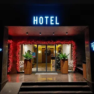 Boutique بيت شباب باكو