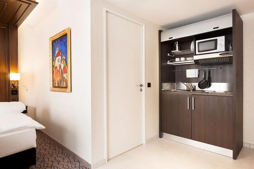 **** Hotel Advastay By King'S Monaco di Baviera Germania