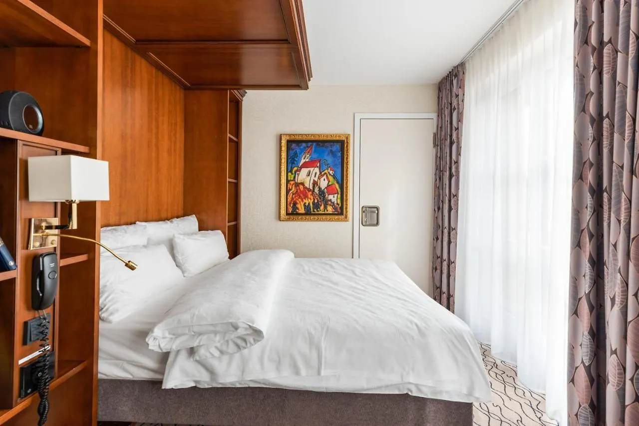 **** Hotel Advastay By King'S München Tyskland